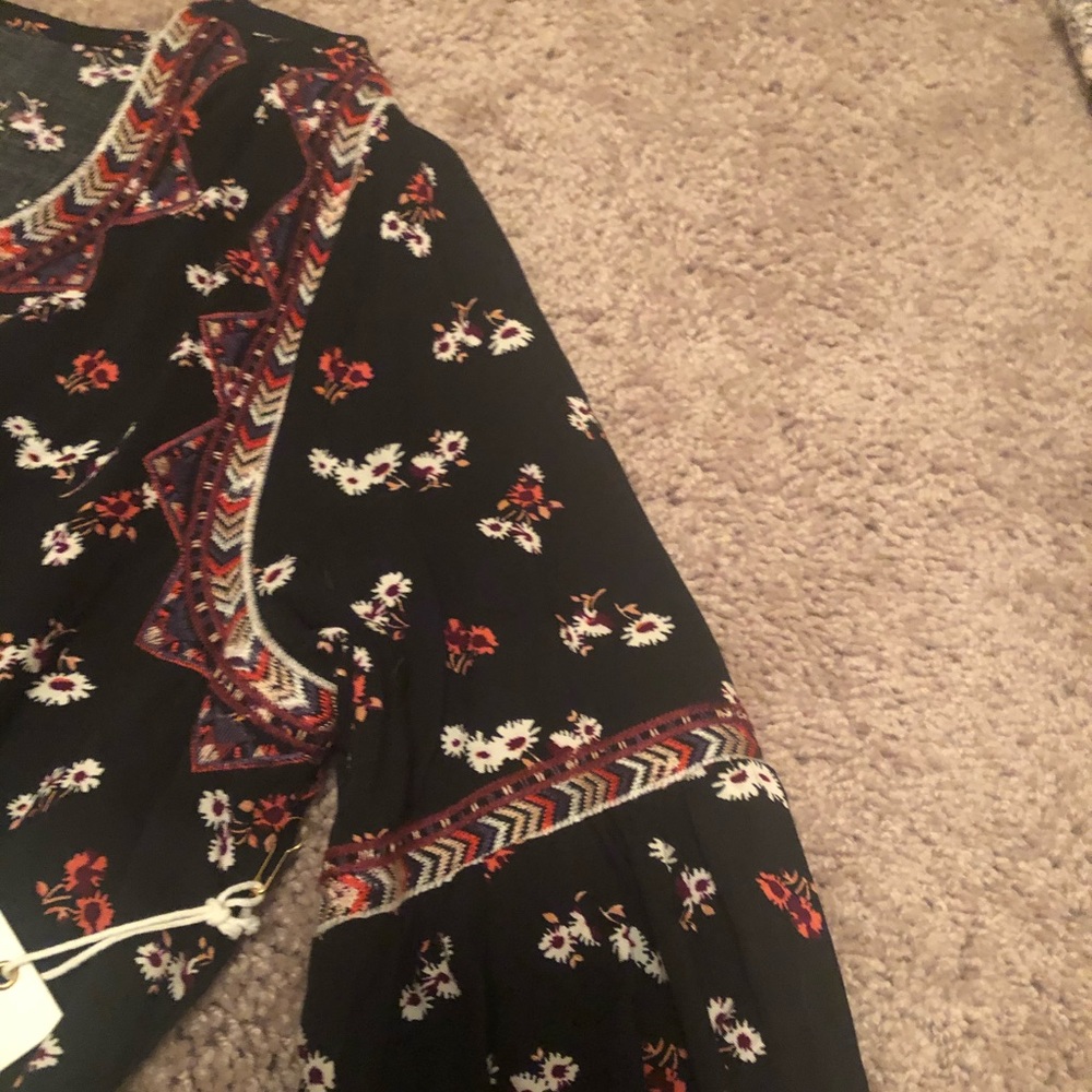 Forever 21 long sleeve floral dress - Picture 5 of 6